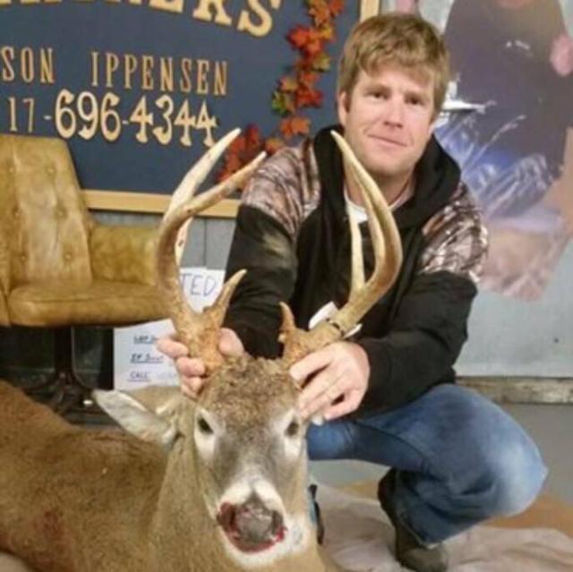 Shaun Arrows Buck