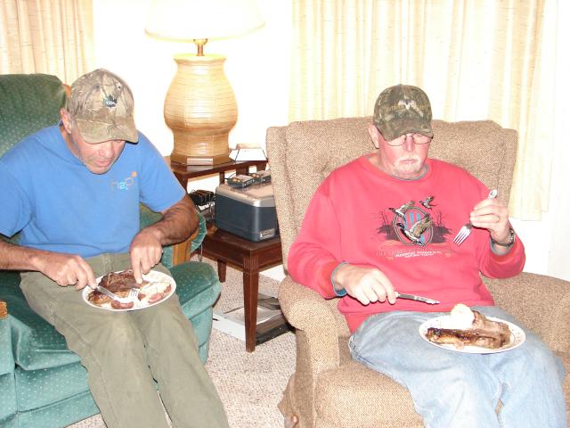 Don & Dolor Two HUNGRY HUNTERS!